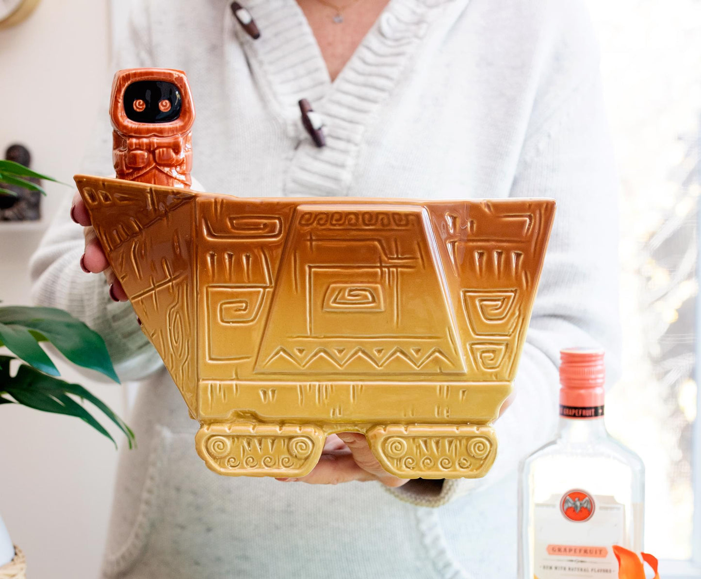 Geeki Tikis Star Wars Sandcrawler Punch Bowl Set With Jawa Mini Muglet