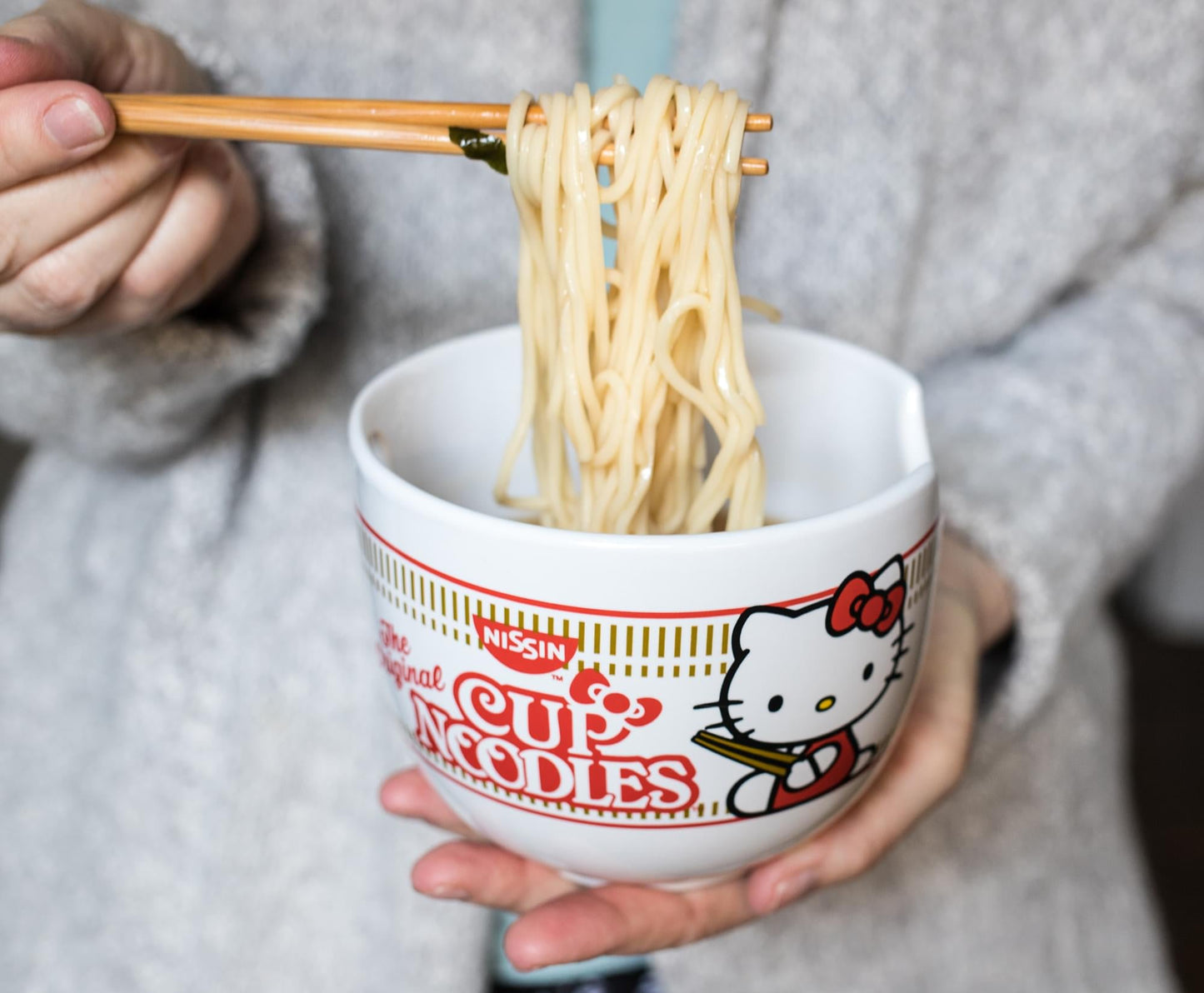 Hello Kitty Cup Noodle Japanese Dinnerware Set | 20-Ounce Ramen Bowl, Chopsticks