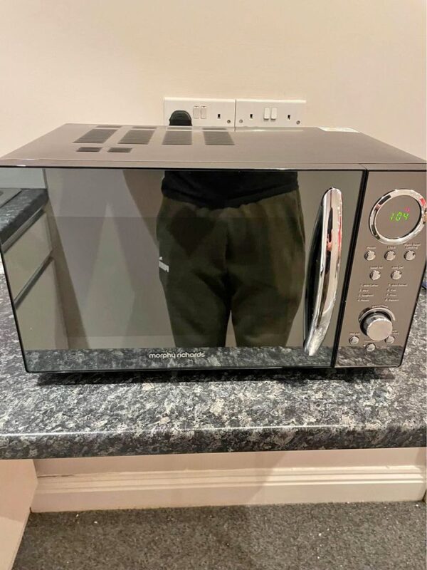 Morphy Richards microwave